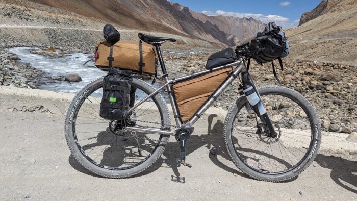 A photo of the Free Rack Top Bag Sewing Guide.